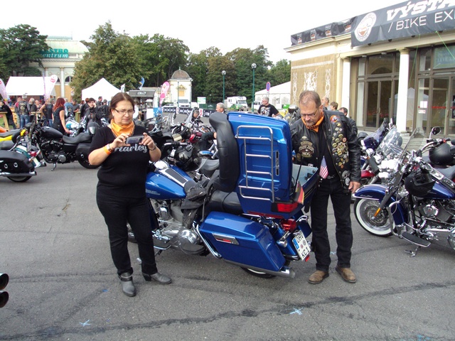Prag Harley Days 19.jpg -                                